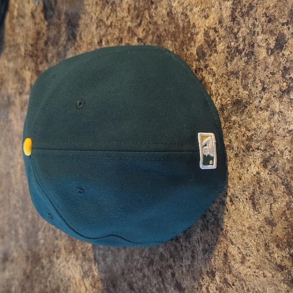 New Era Oakland A's Hat - Picture 2 of 3